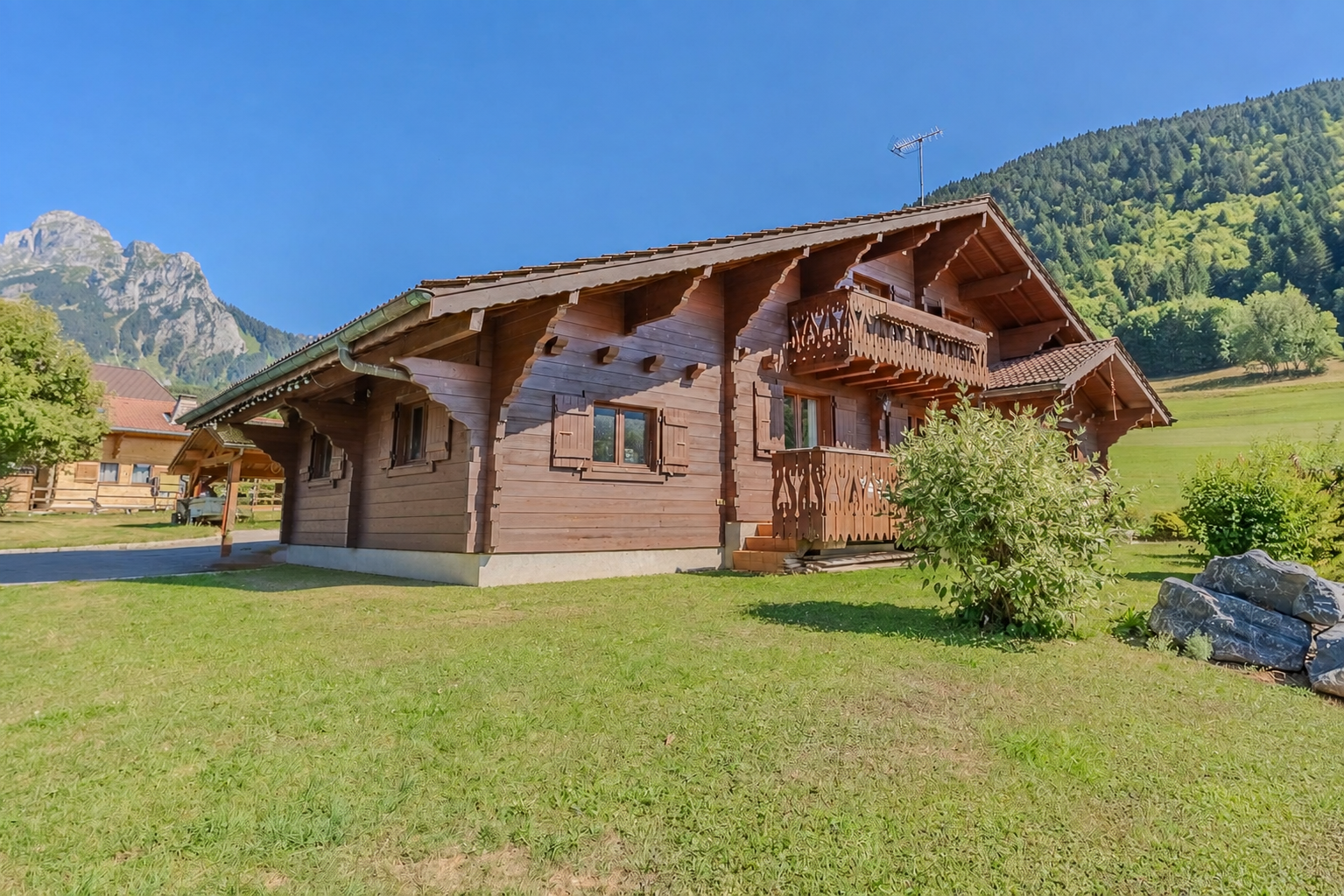 CHALET